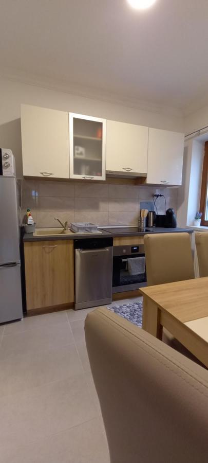 Megyeri Apartman Pócsmegyer 外观 照片